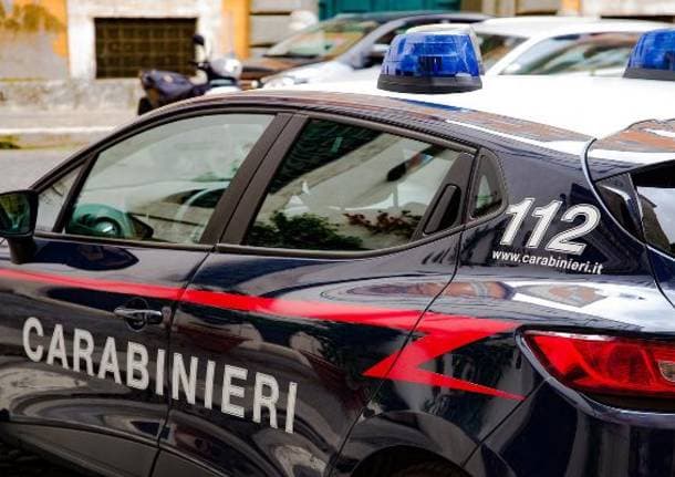 Lonate Pozzolo: uomo ubriaco danneggia la Caserma dei Carabinieri